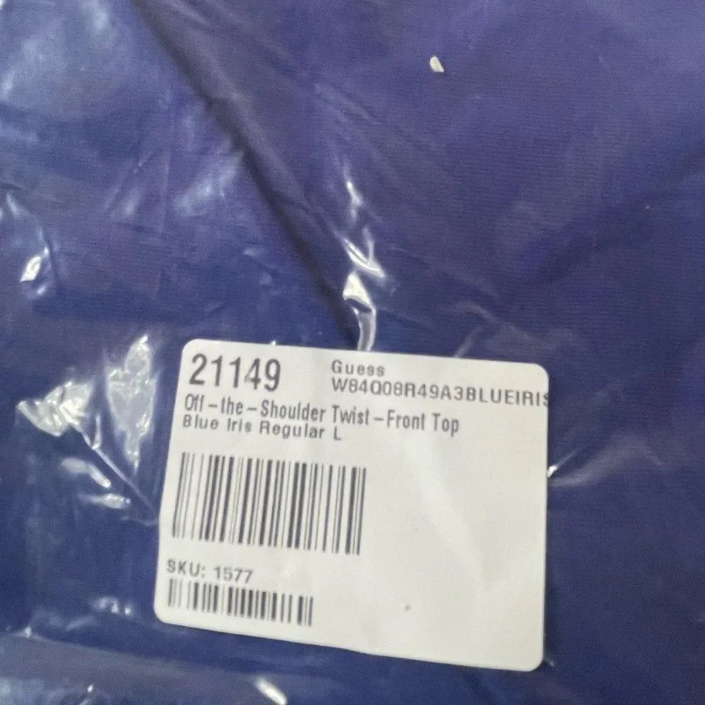 GUESS Womens Twist-Front Off The Shoulder Blouse - Picture 10 of 10